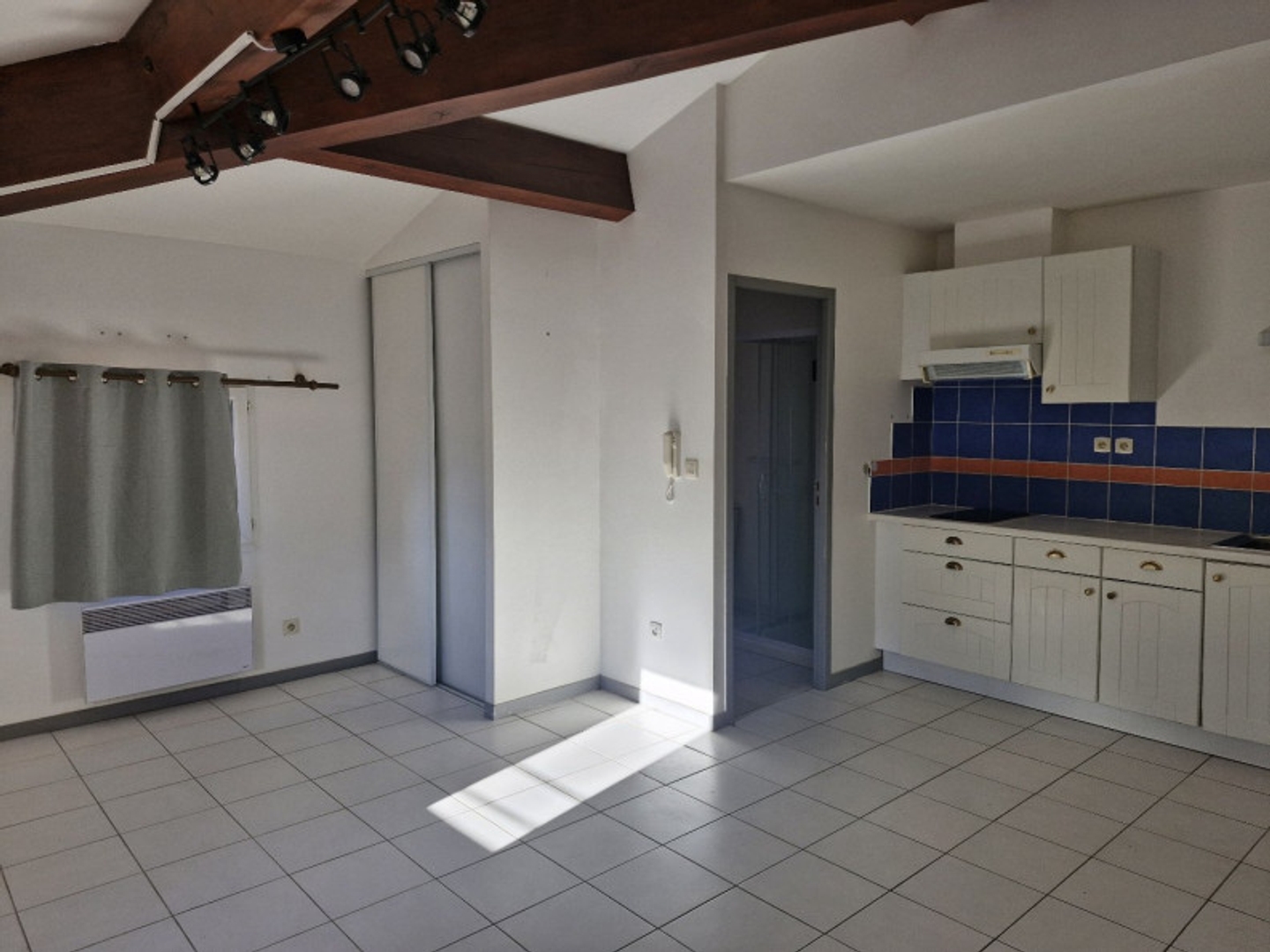 Appartement à vendre - 1 pièce - 27m2 - Le Poujol-Sur-Orb (34600)