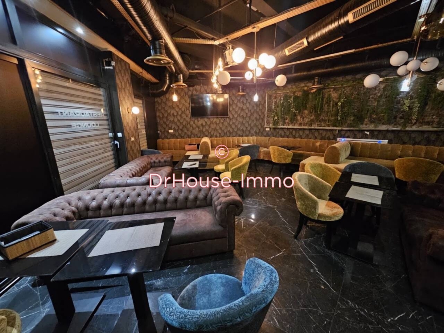 Magasin à vendre - 97m2 - Paris 18e (75018)