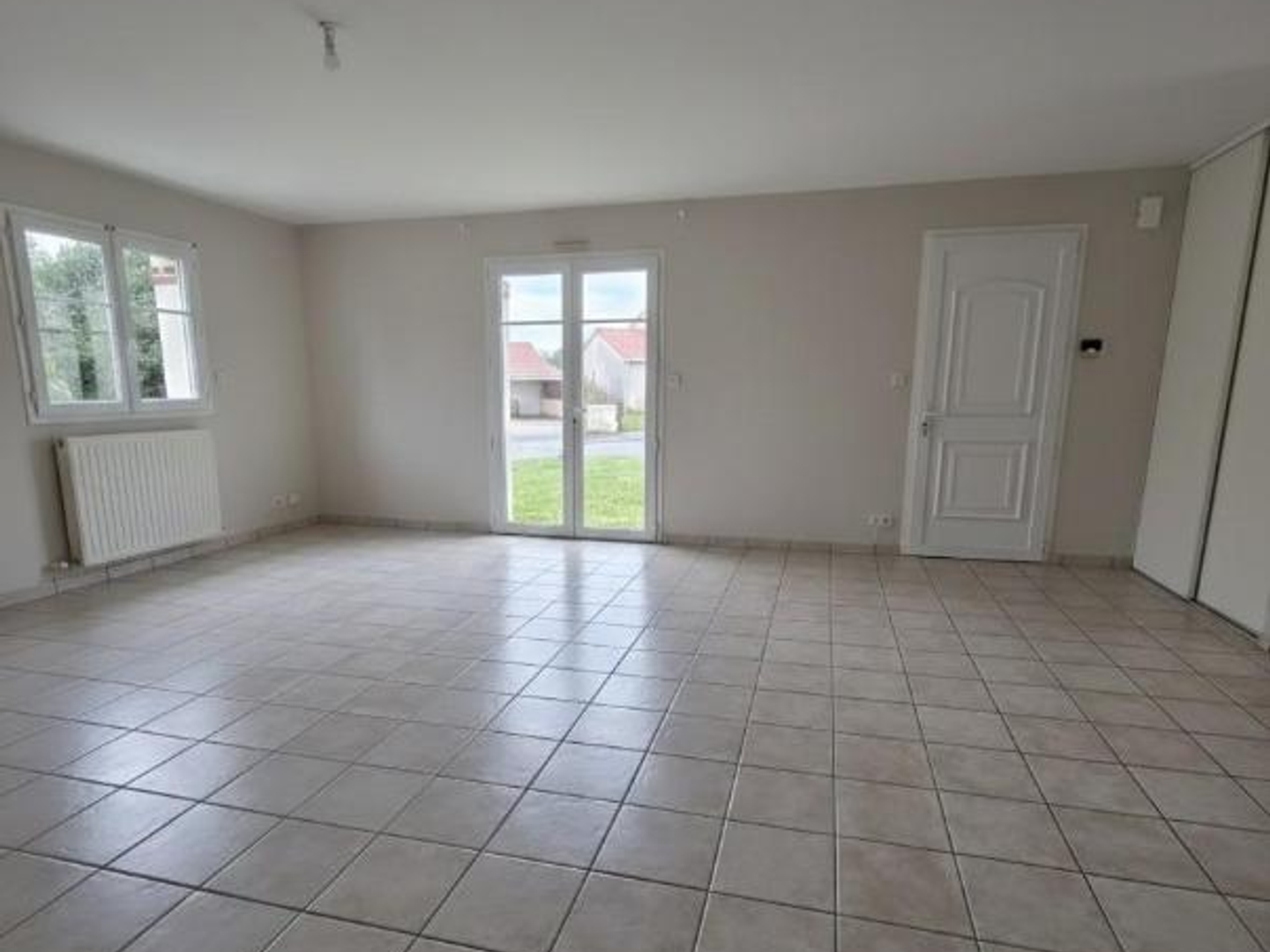 Bureaux à vendre - 5 pièces - 94m2 - La Séguinière (49280)