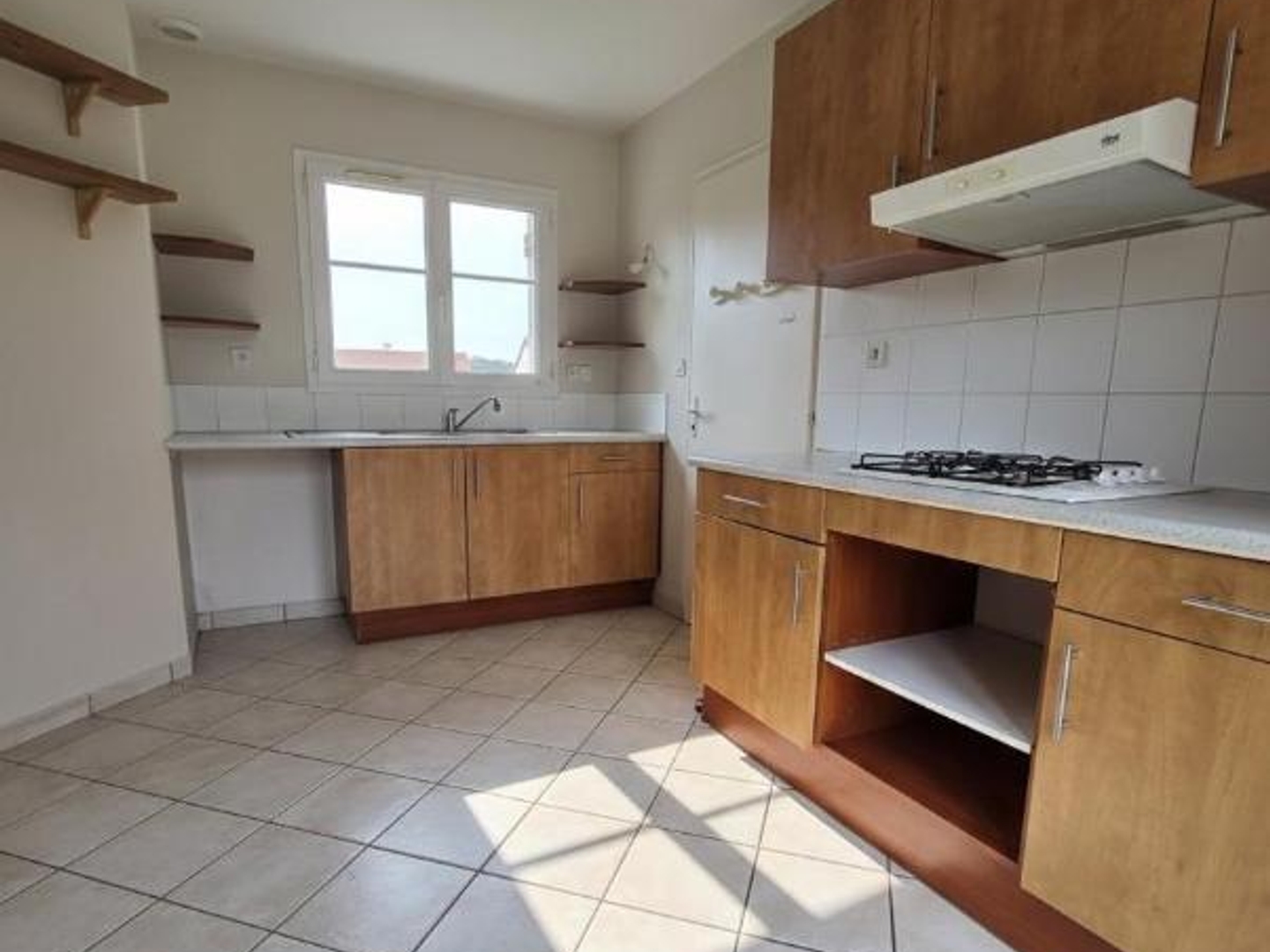 Bureaux à vendre - 5 pièces - 94m2 - La Séguinière (49280)