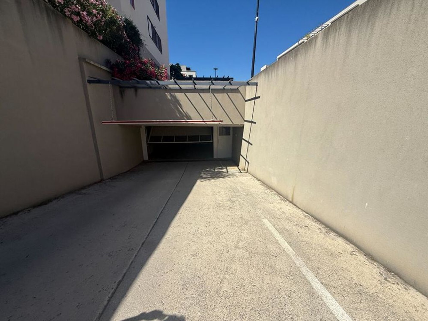 Garage à vendre 23 m² Résidence récente et sécurisée