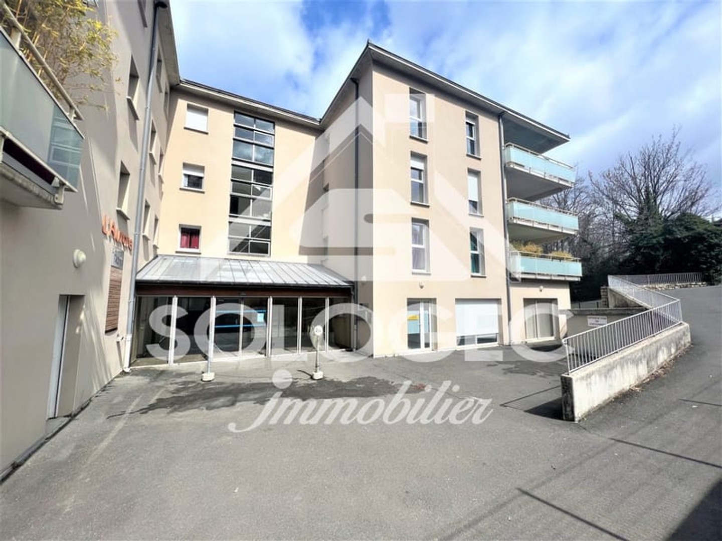 Bureaux 66 m²