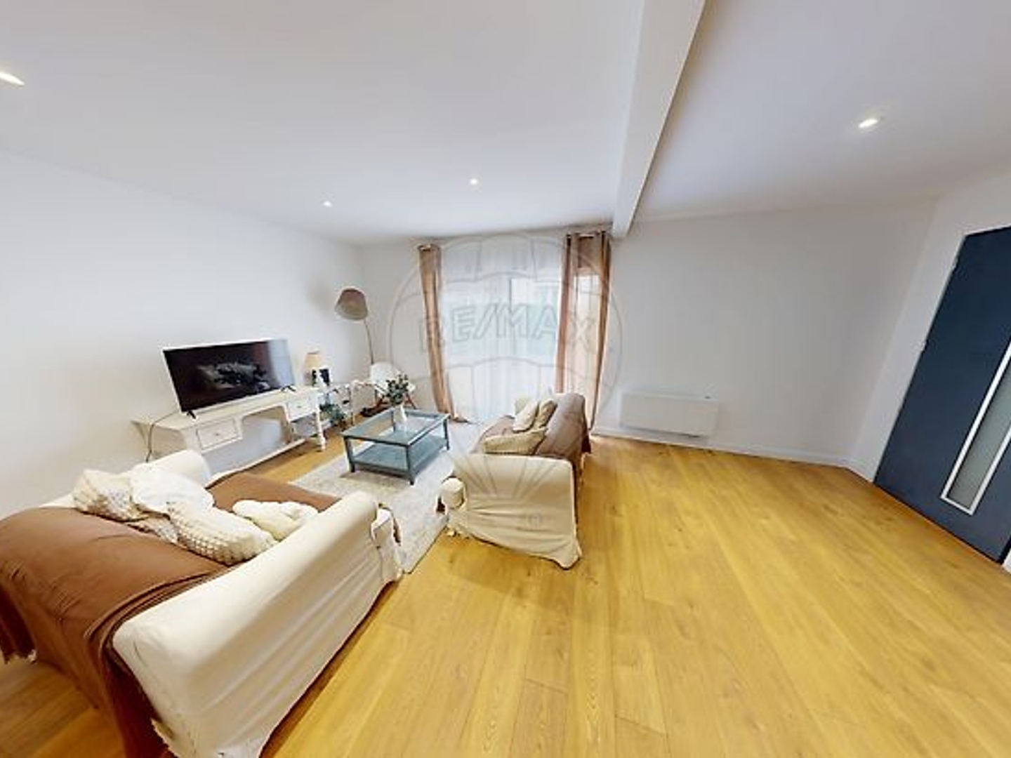 Locaux à vendre - 6 pièces - 158m2 - Saint-Denis (93200)