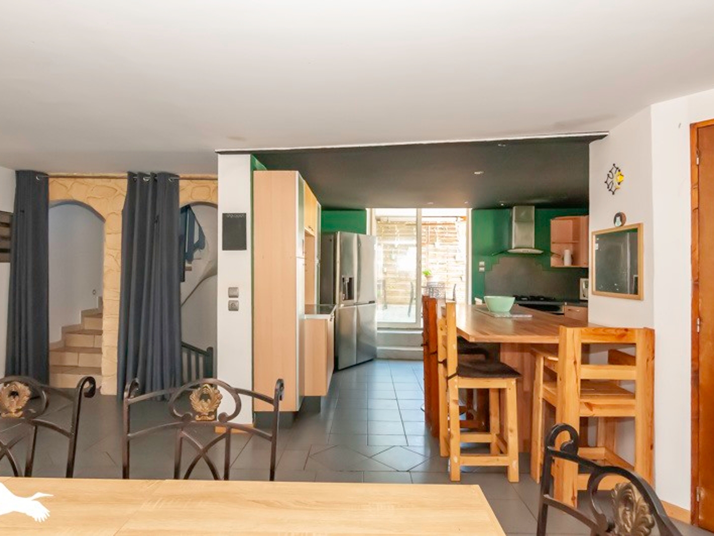 Maison à vendre - 5 pièces - 154m2 - Colombiers (34440)
