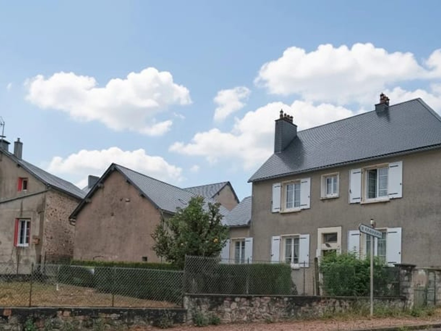 Maison double à vendre à Planchez