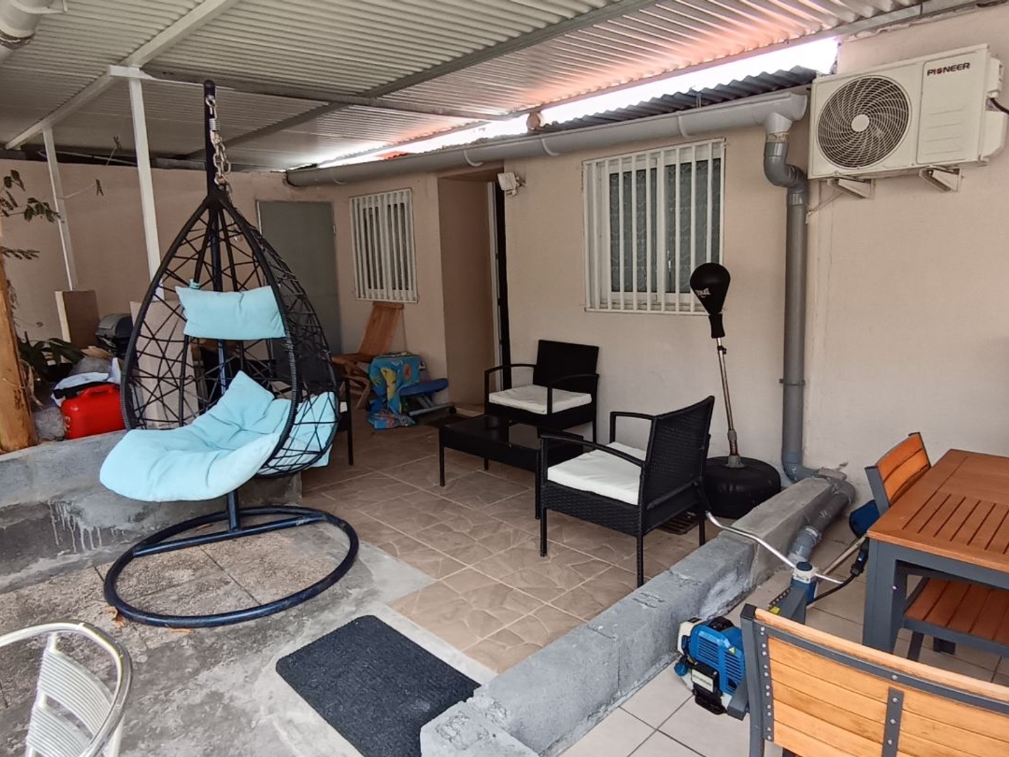 T4 meublé rénové – 3 chambres – La Trinité (Saint-Denis) – 1490€