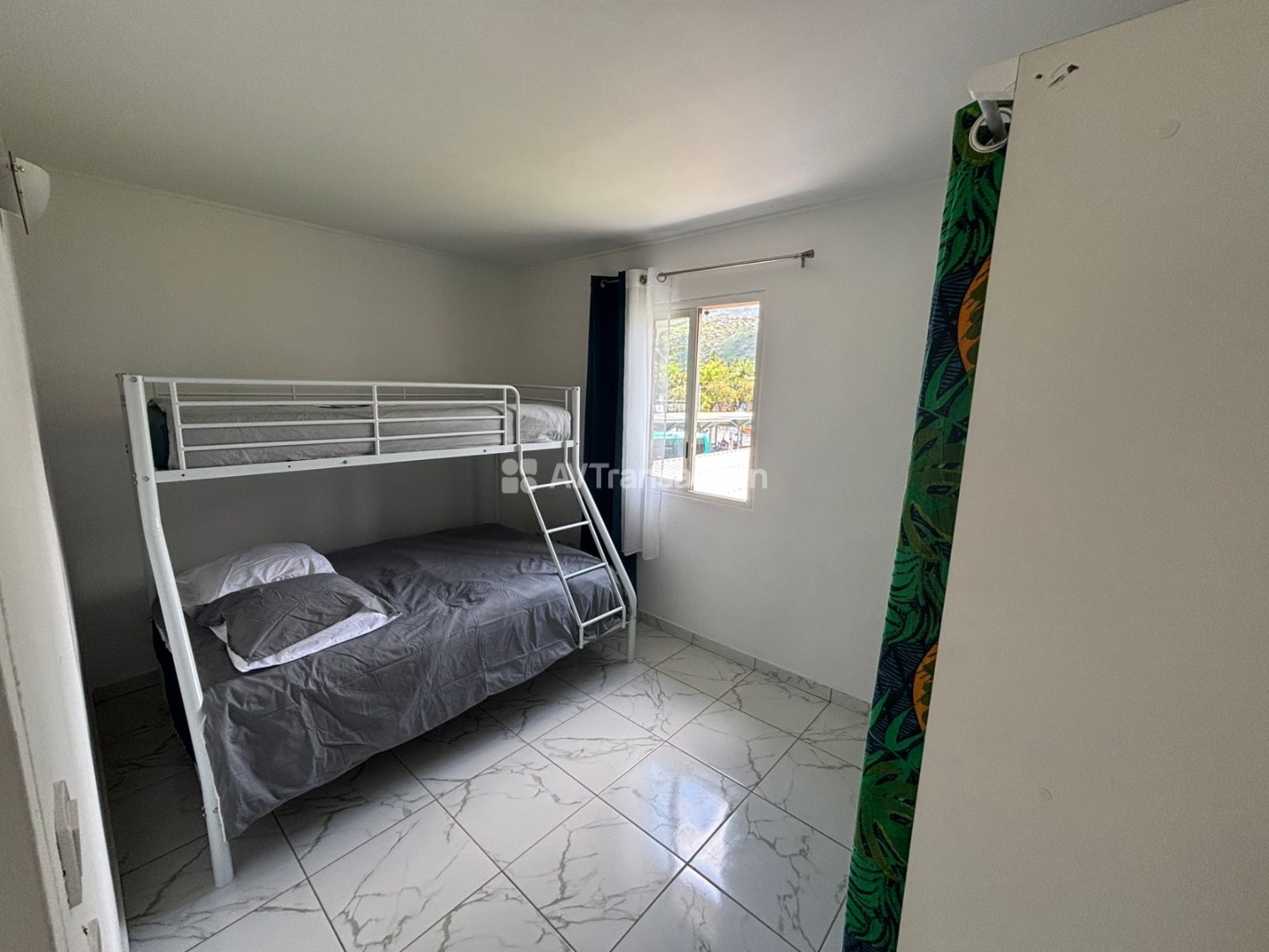STUDIO NEUF RESIDENCE SECURISEE A LOUER A SAINT PAUL 
