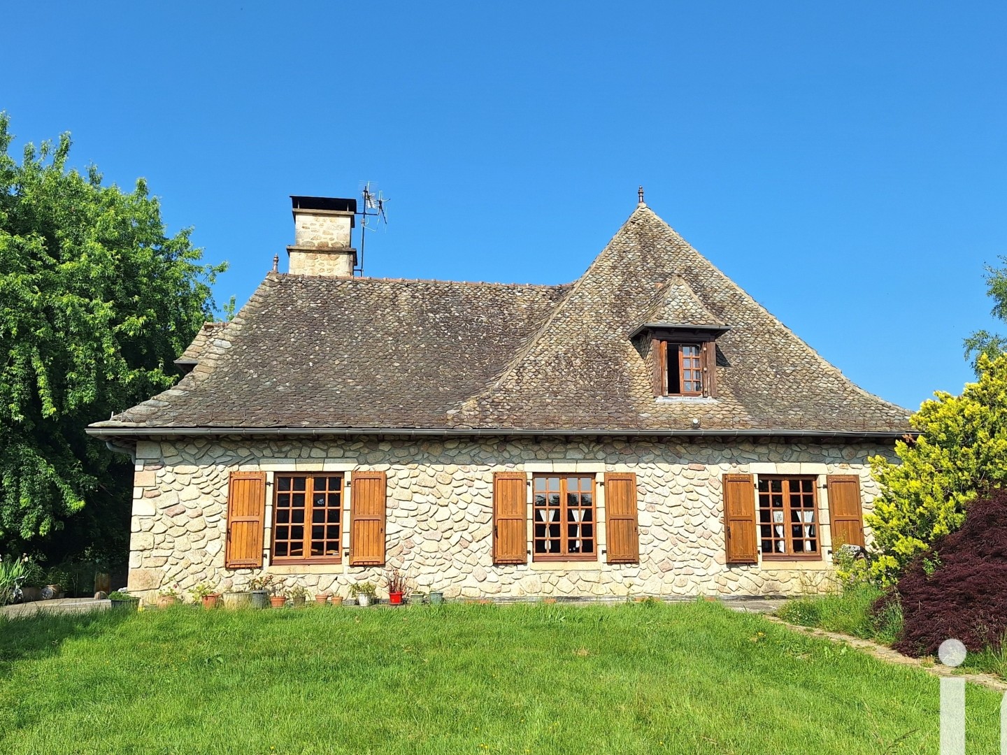 Maison 9 pièces 257 m²