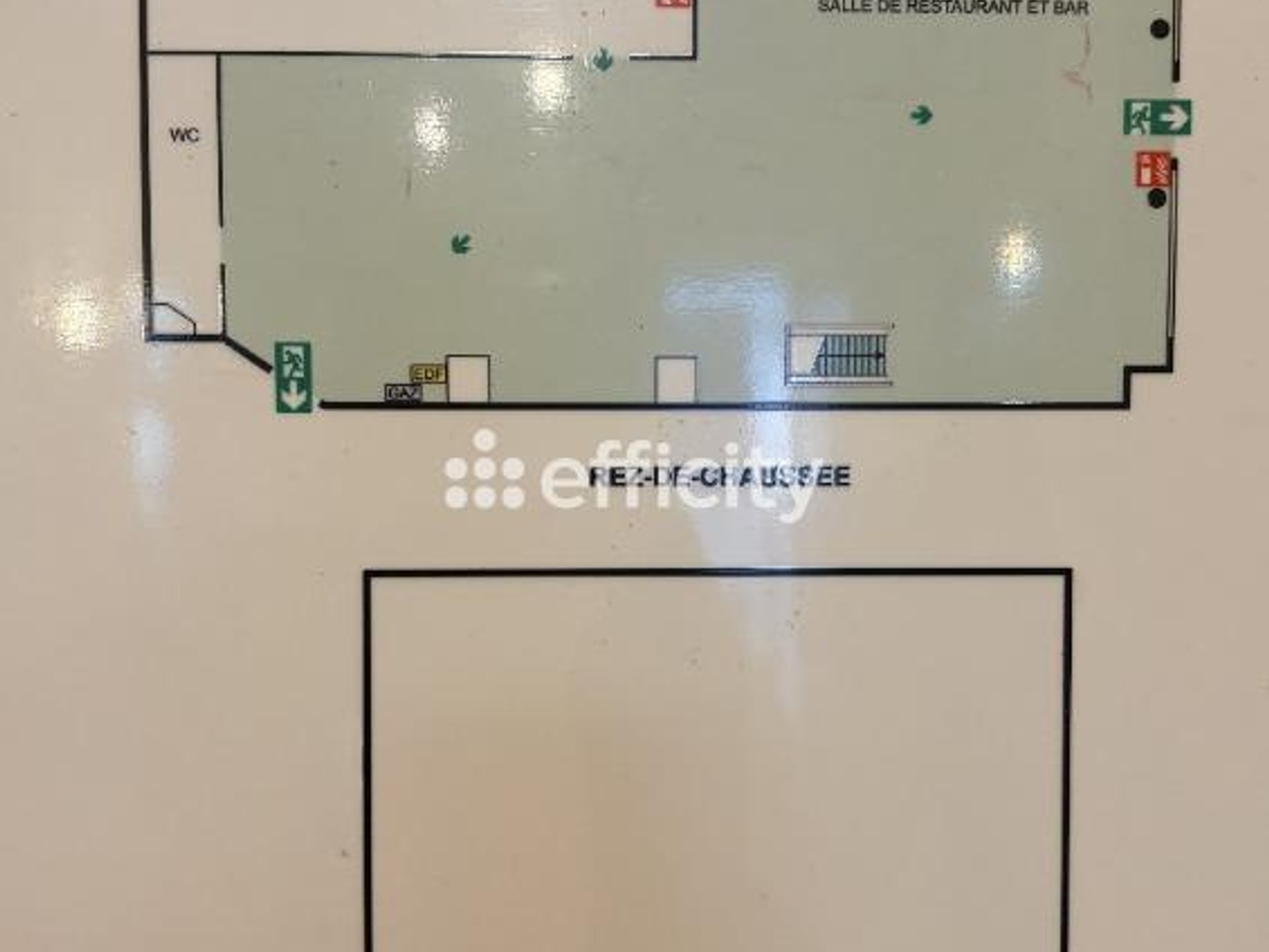 Fonds de commerce 64 m²