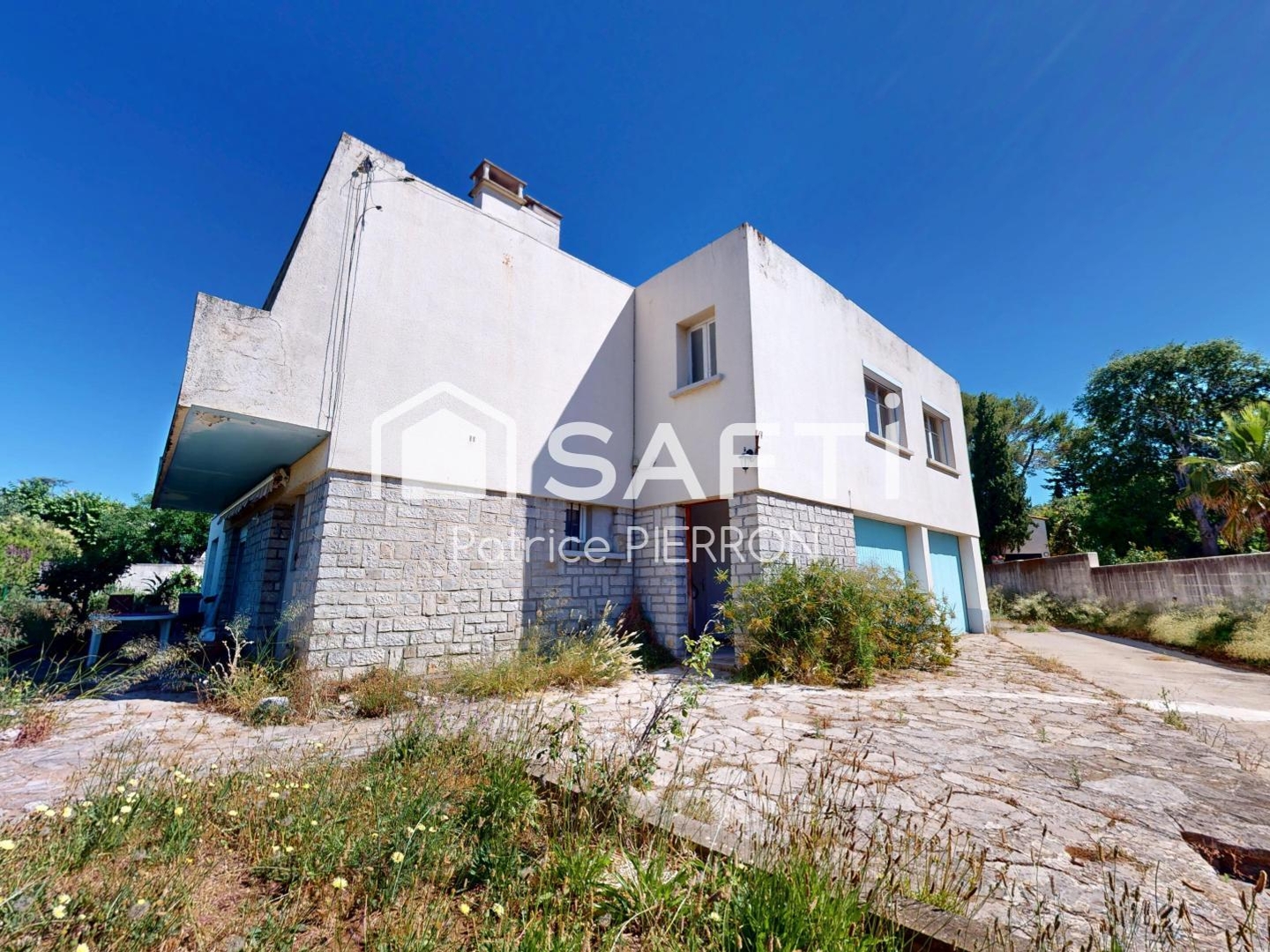Castelnau le Lez, maison 160 M2 garages et atelier