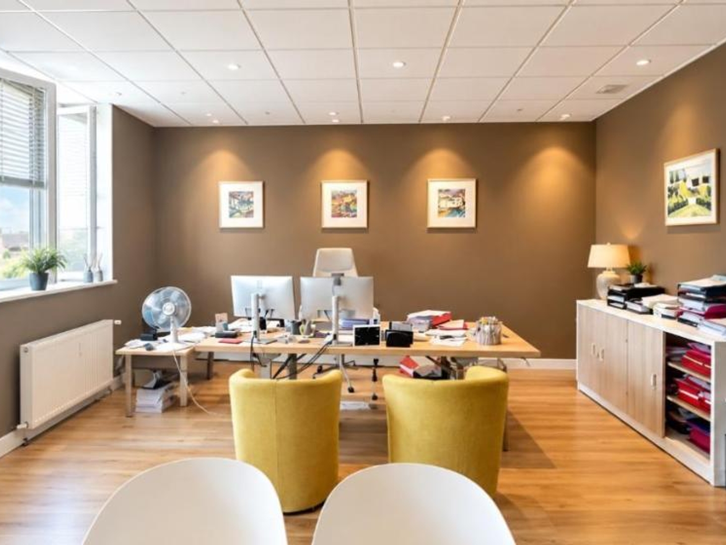 Bureau 115 m²