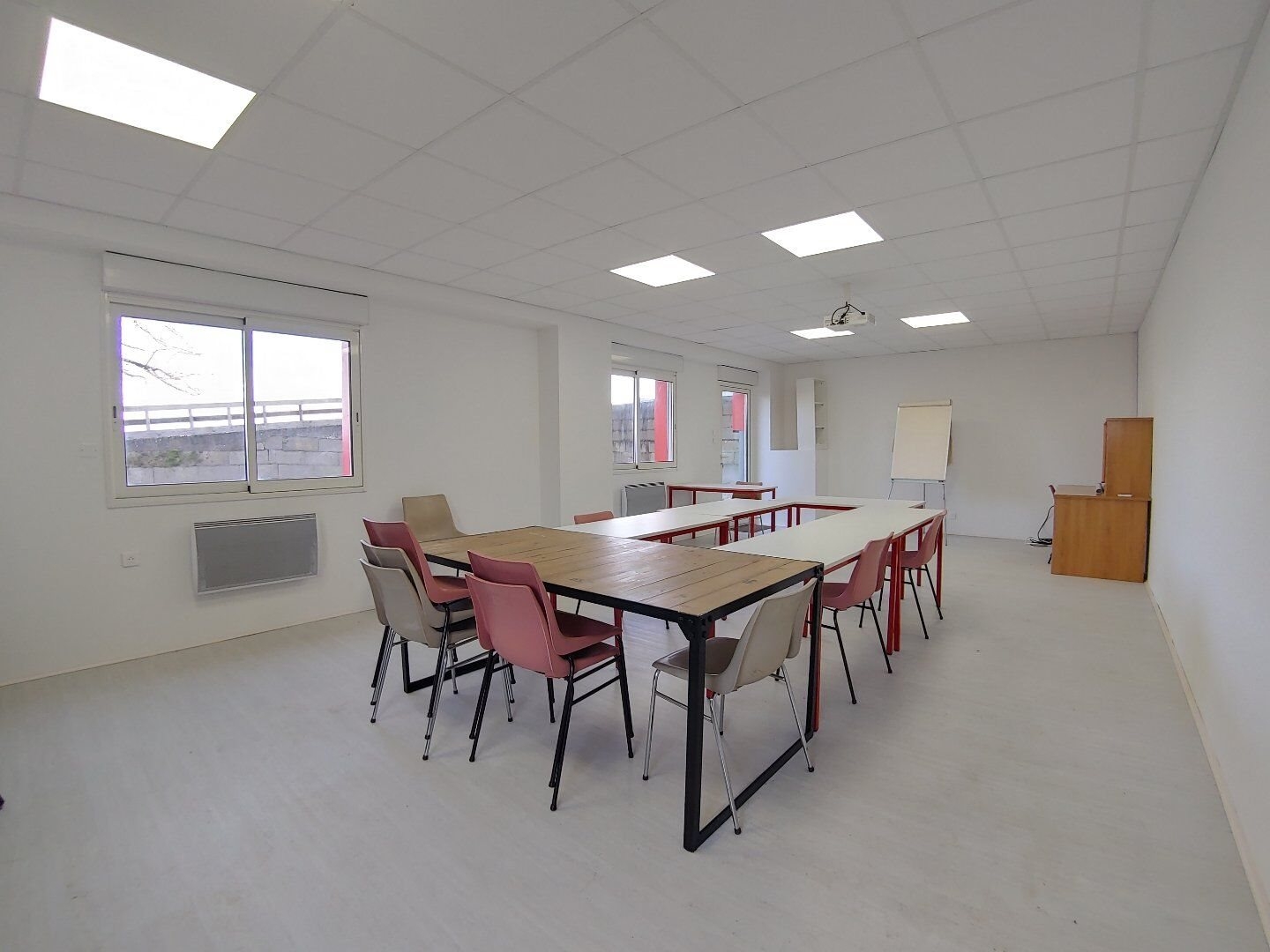 Maison à vendre - 4 pièces - 500m2 - Luc-La-Primaube (12450)