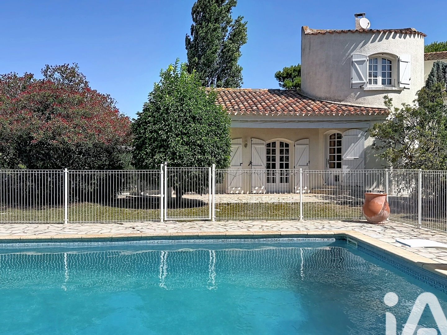Maison 10 pièces 255 m²