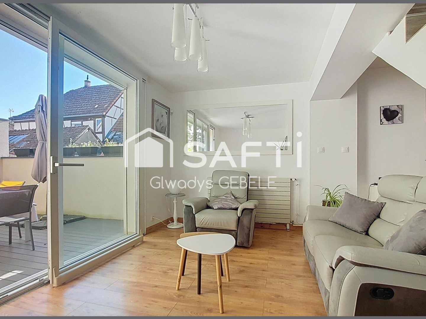 Maison de village avec 4 chambres et 2 terrasses !