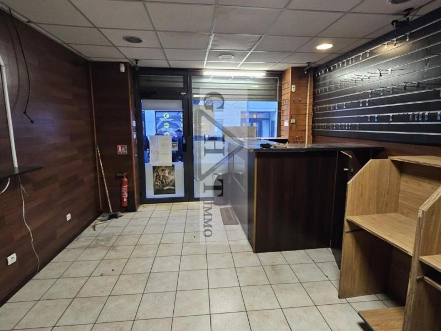 Boutique 26 m2 sur axe passant
