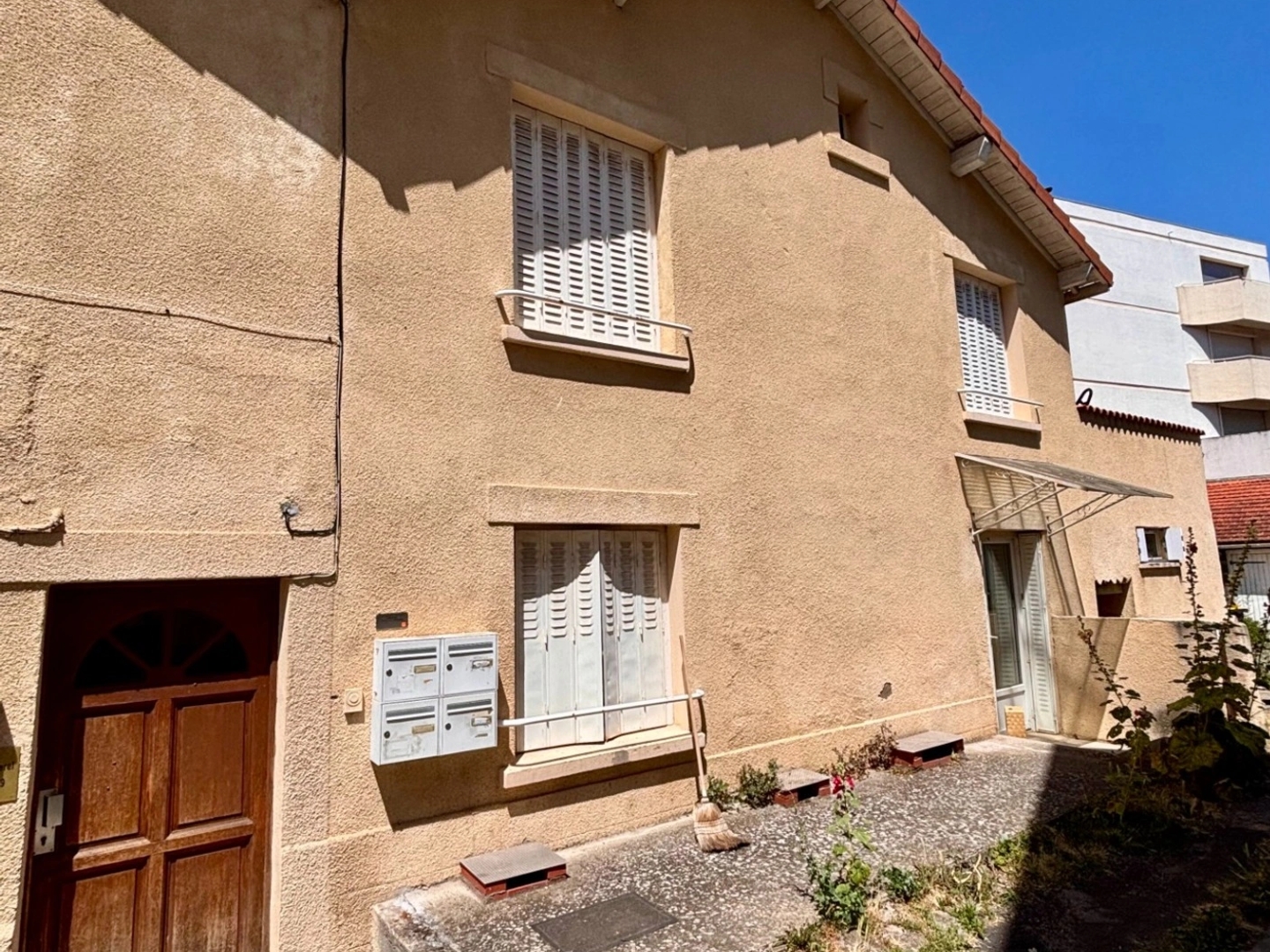 Immeuble à vendre - 9 pièces - 138m2 - Clermont-Ferrand (63000)