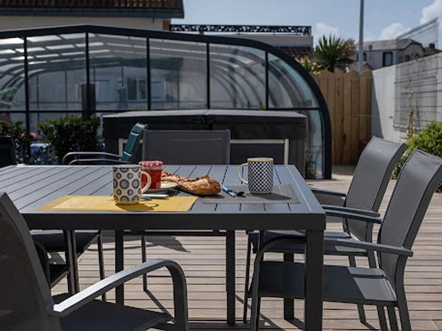 Maison à vendre - 8 pièces - 200m2 - Saint-Gilles-Croi... (85800)