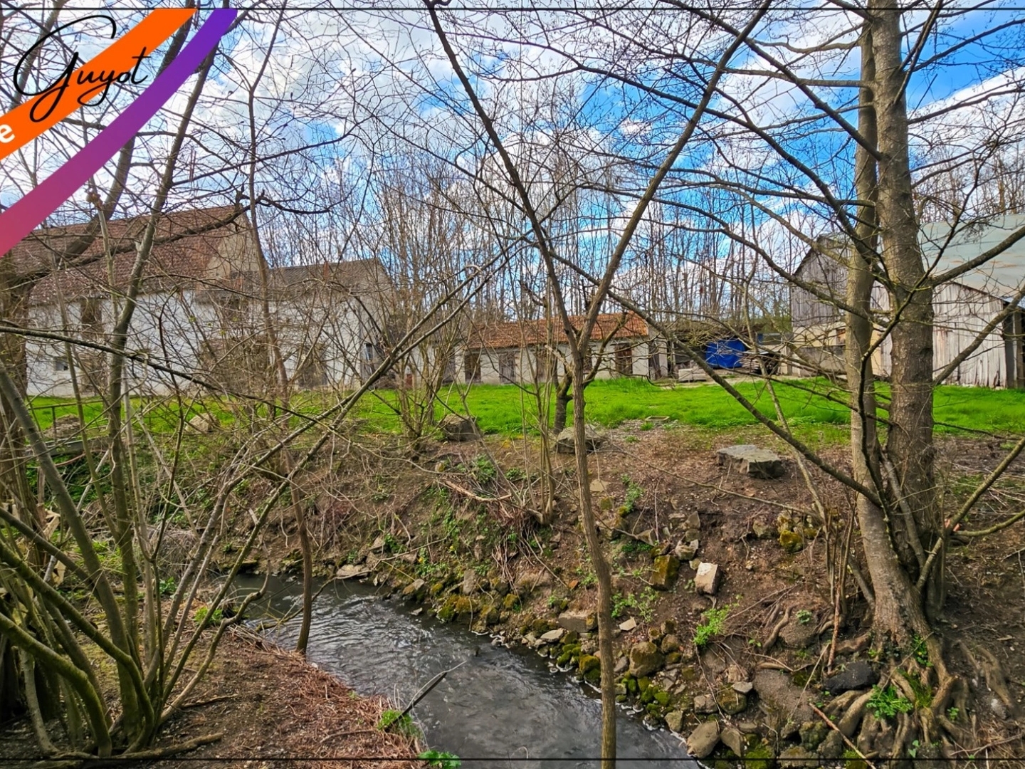Maison à vendre - 9 pièces - 160m2 - Chemilly (03210)