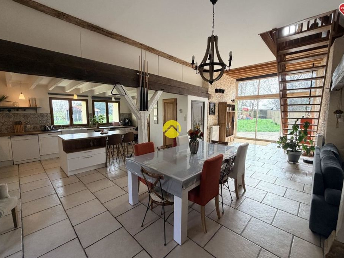 Maison à vendre - 4 pièces - 154m2 - Saint-Baudel (18160)