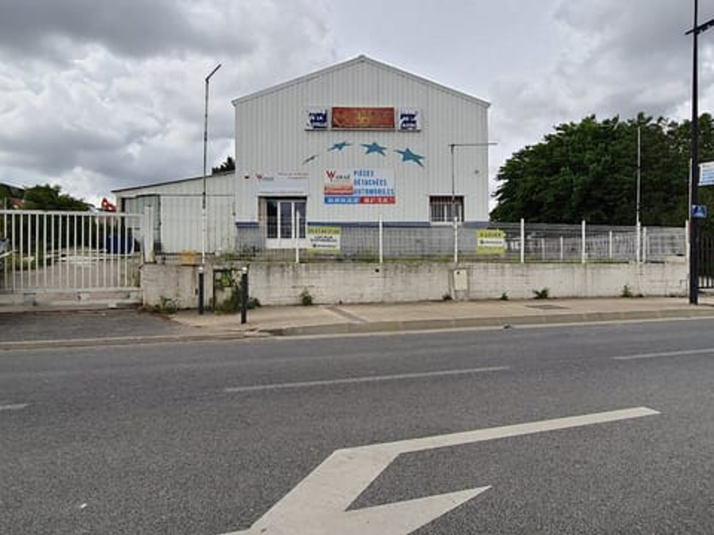 Entrepôts et Bureaux