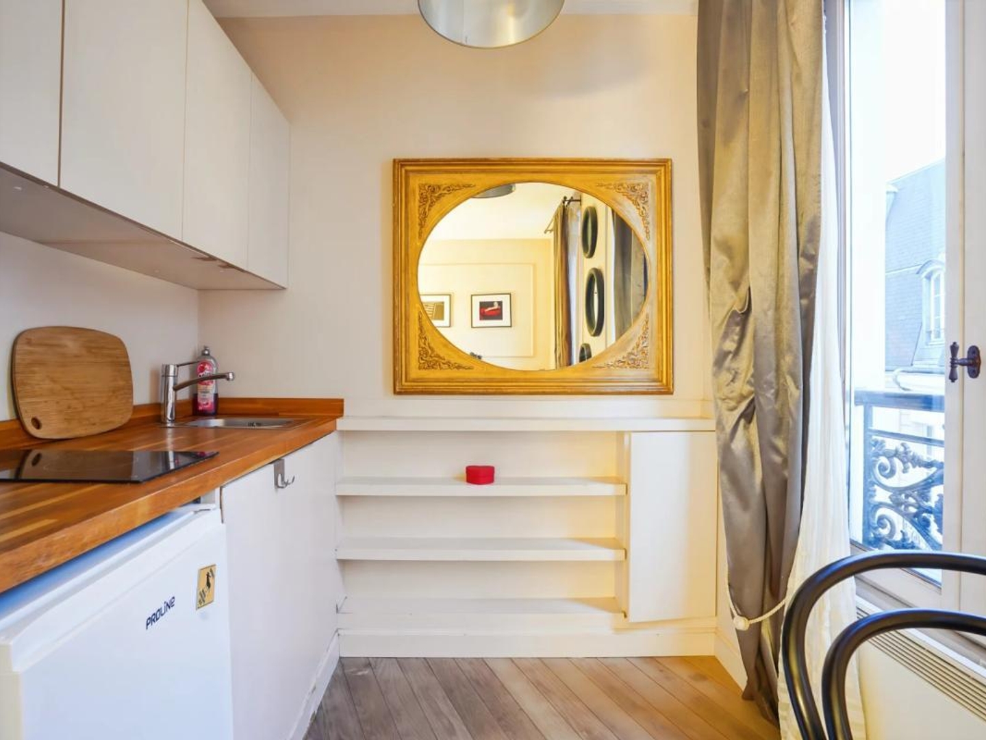 Vends studio - 23.3 m² - 1 pièce, 1 chambre - Paris 2Ème