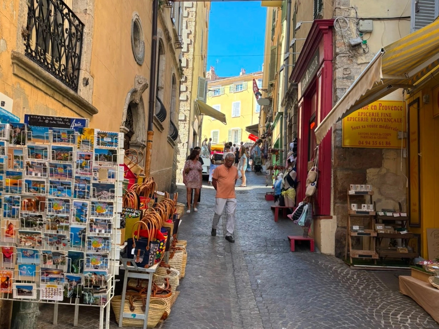 Magasin à vendre - 2 pièces - 30m2 - Hyères (83400)