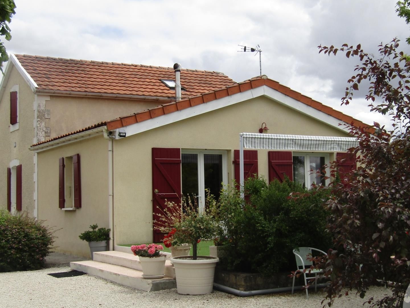 Maison à vendre - 4 pièces - 90m2 - Luché-Sur-Brioux (79170)