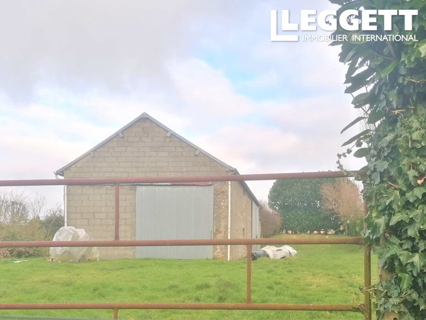 Locaux à vendre - 650m2 - Tinchebray-Bocage (61800)