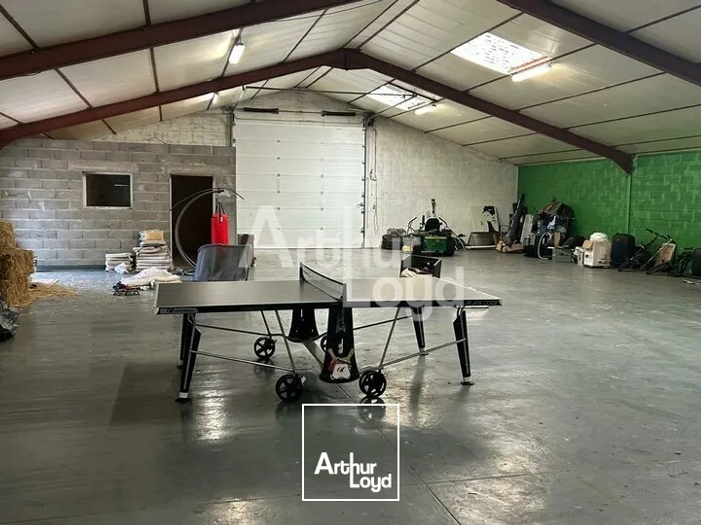 MONTHOU SUR BIÈVRE - VENTE LOCAL D'ACTIVITÉ DE 360 M²