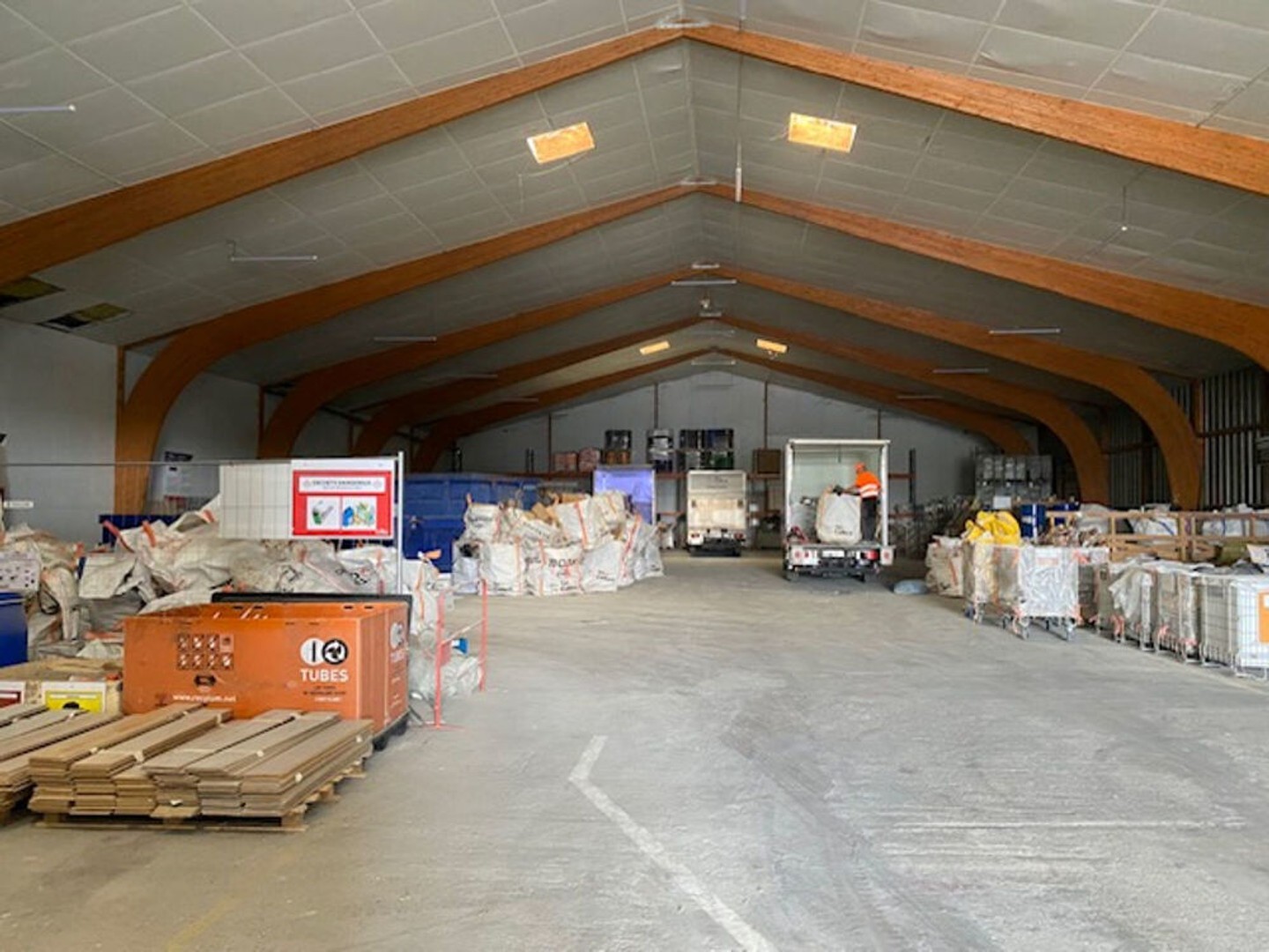 Locaux à vendre - 1190m2 - Loire-Authion (49800)