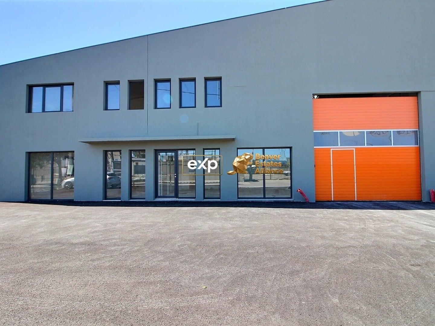 Parking / garage / box à vendre - 18m2 - Orange (84100)