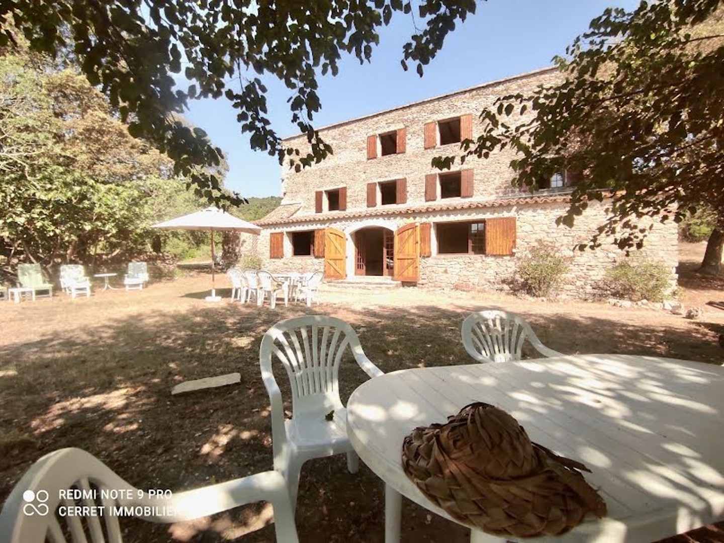 Maison 300 m²