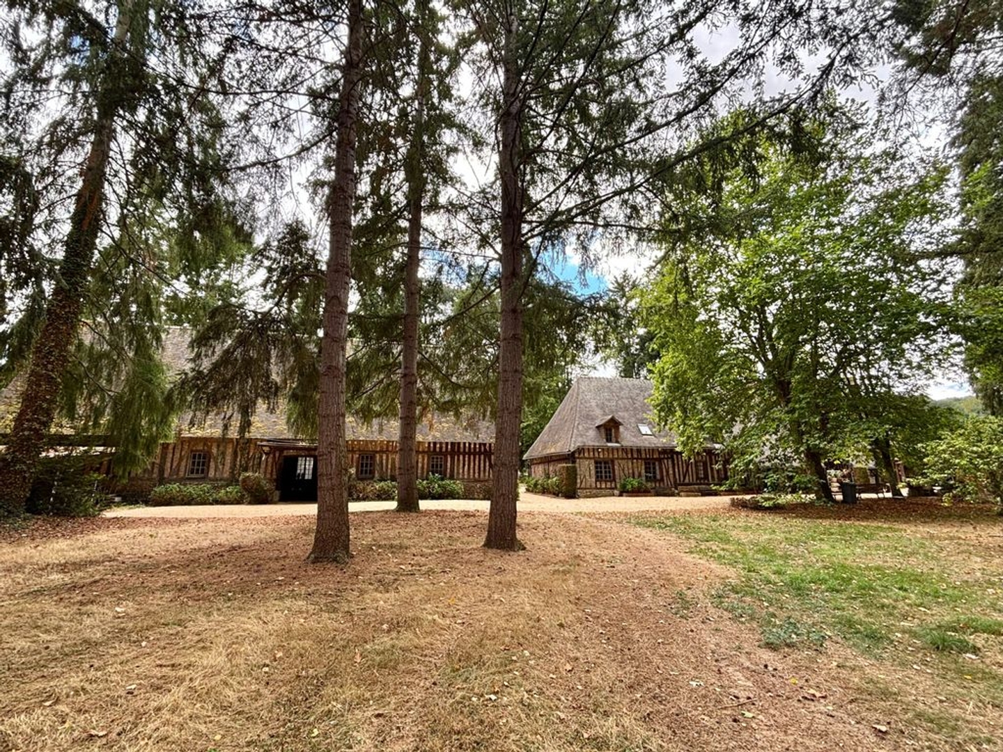 Maison individuelle 10 pièces 400 m²