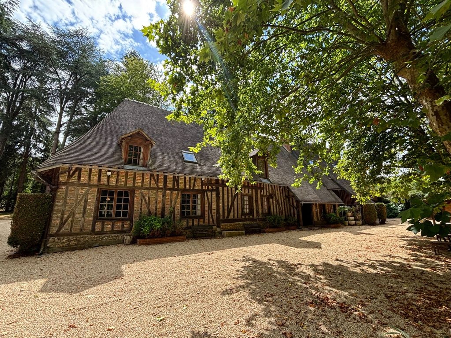 Maison à vendre - 10 pièces - 400m2 - Bernay (27300)
