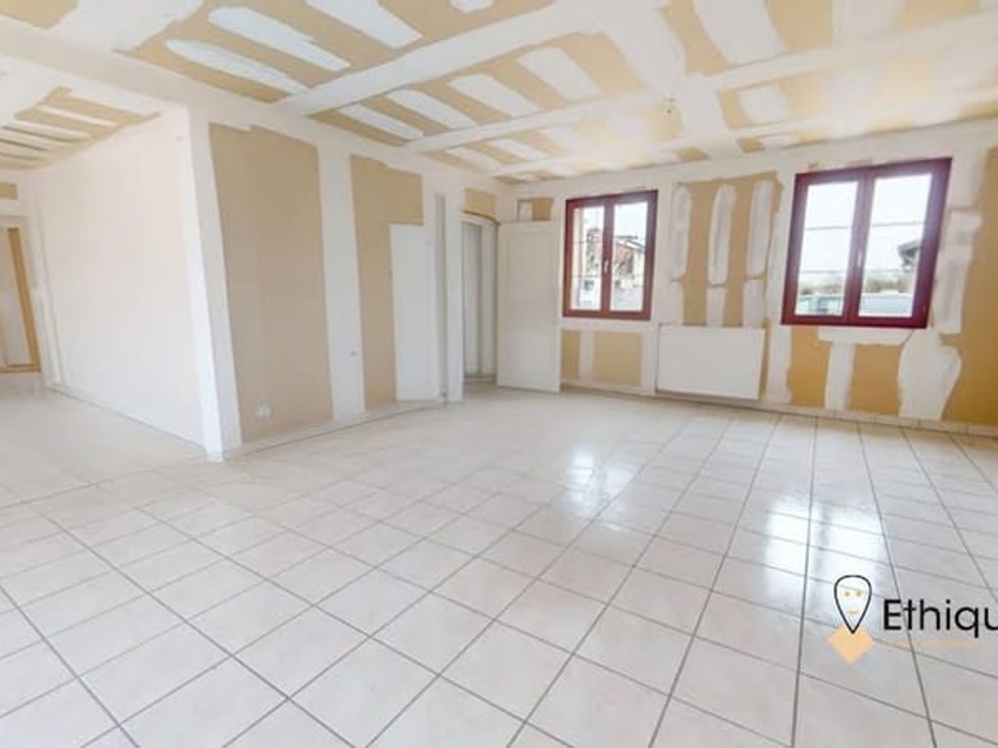 Maison à vendre - 7 pièces - 215m2 - Hampigny (10500)