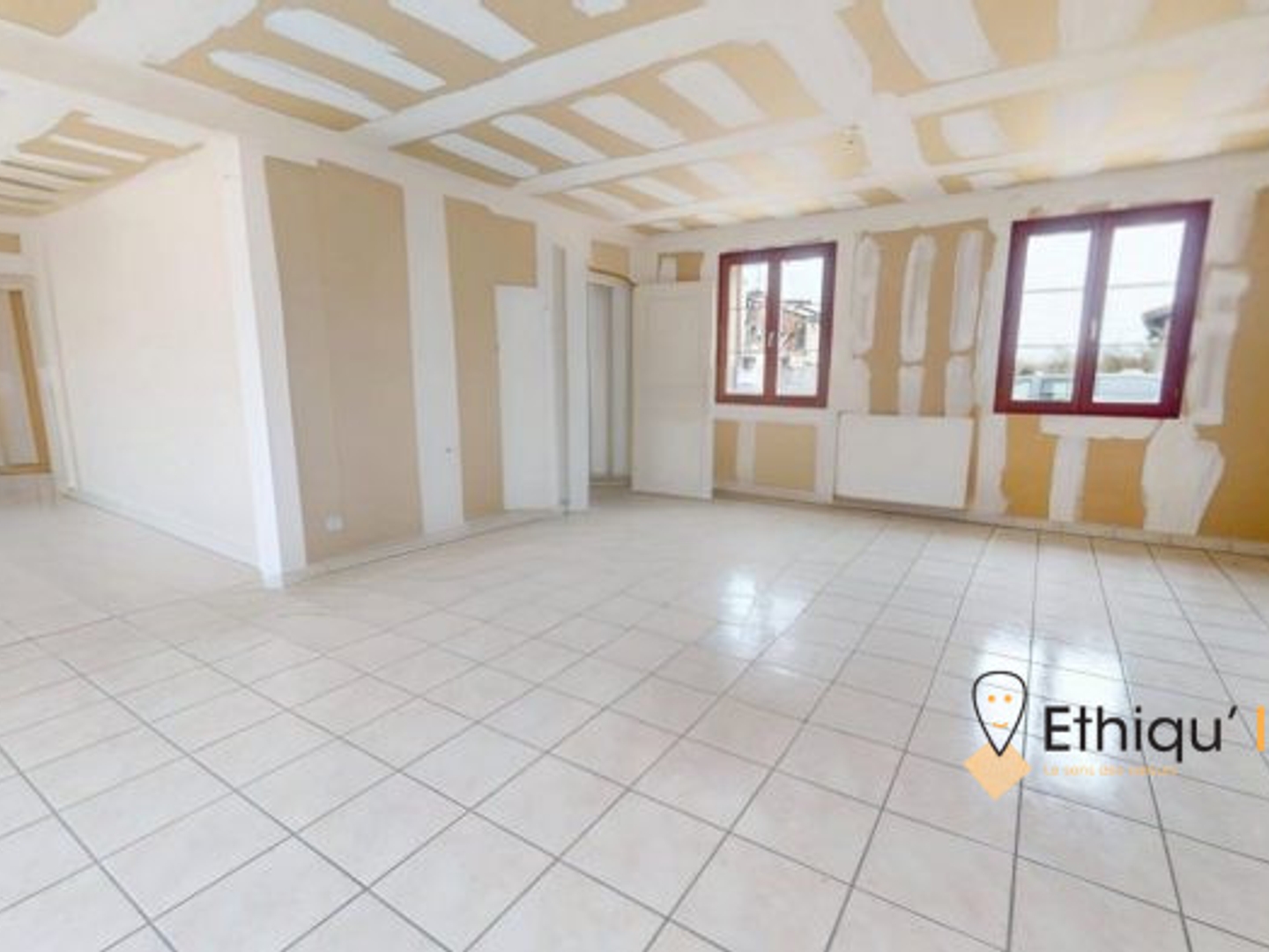 Maison à vendre - 7 pièces - 215m2 - Hampigny (10500)