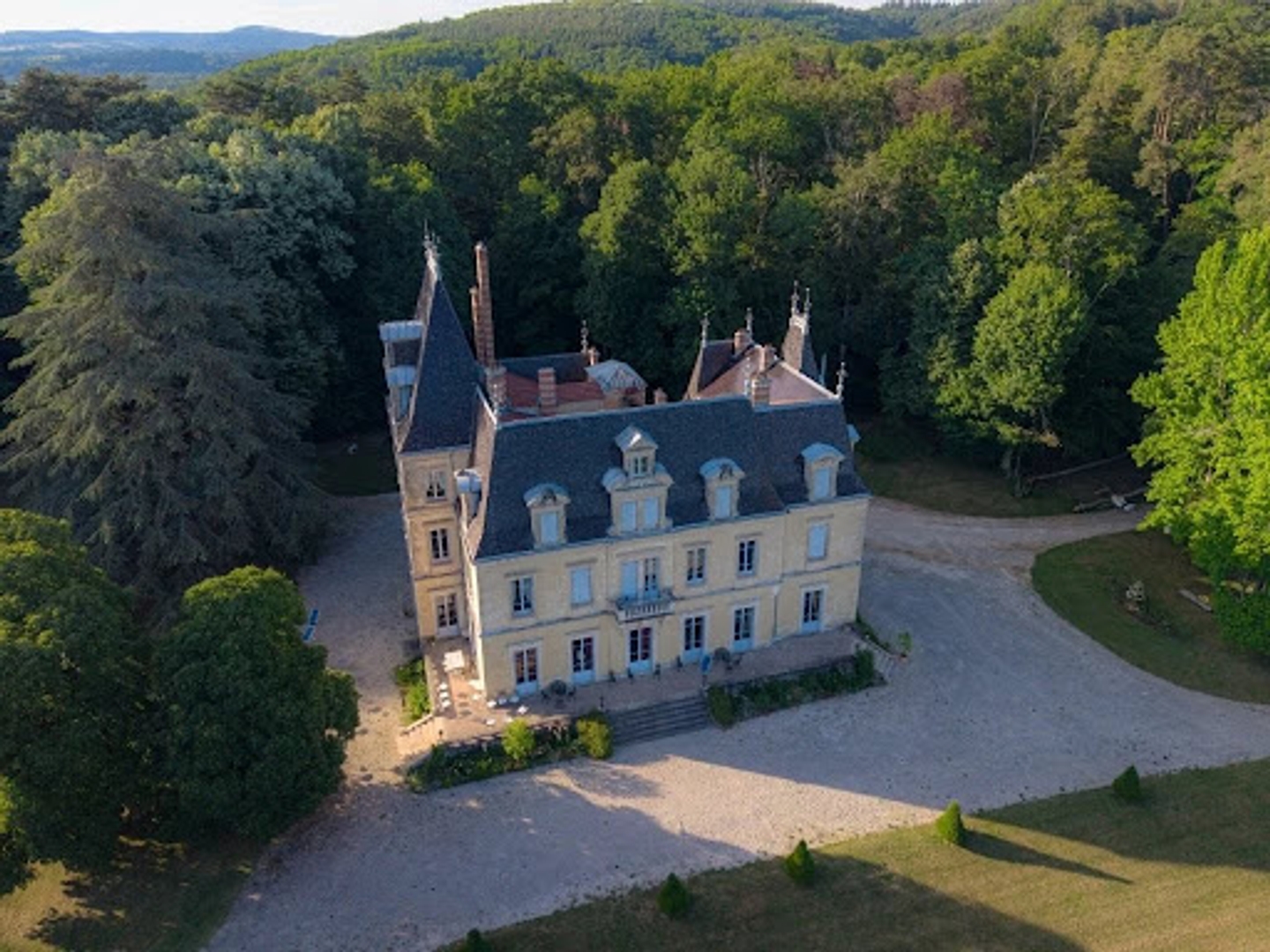 Château 1300 m²