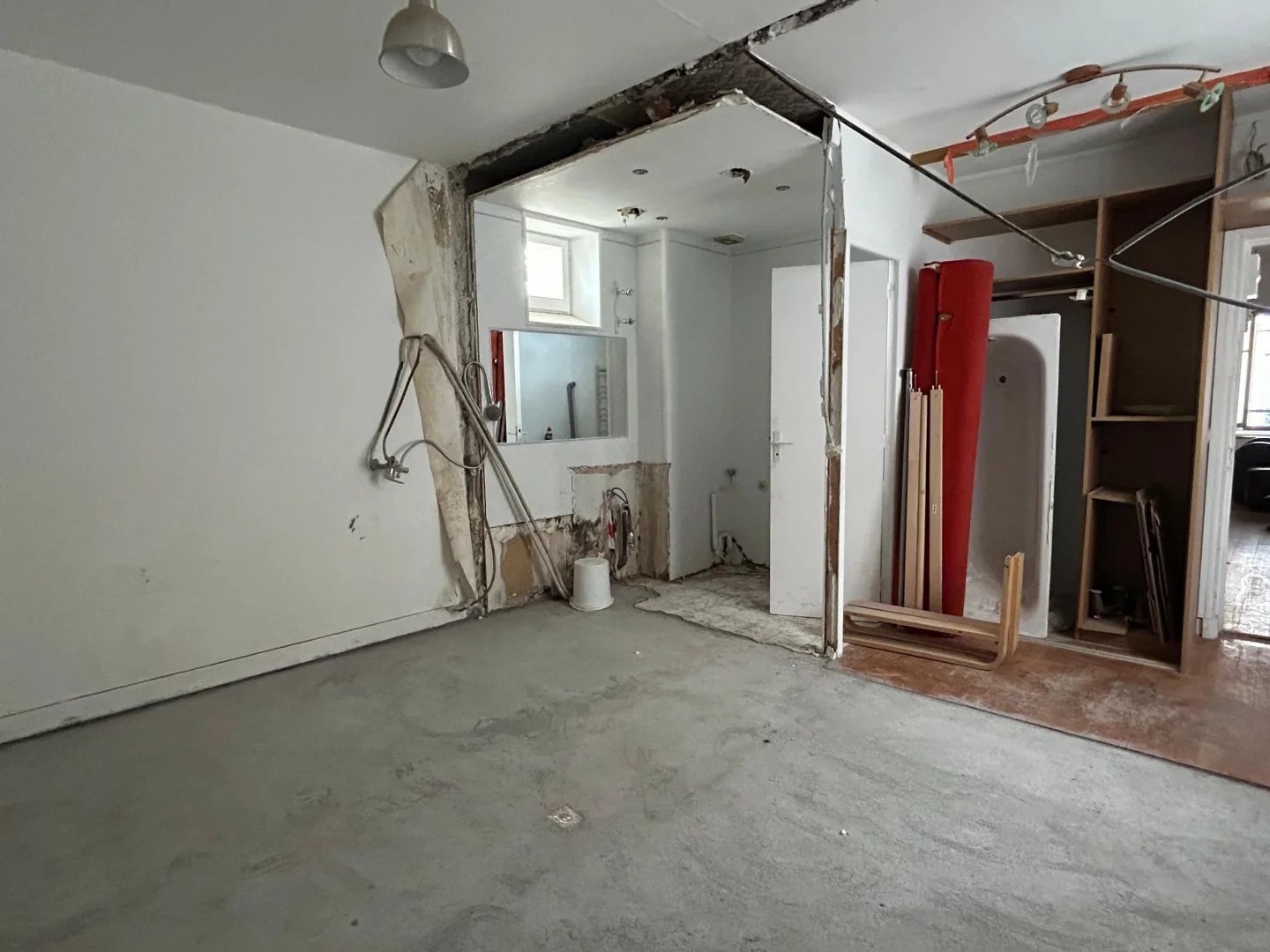 Appartement à vendre - 2 pièces - 47m2 - Paris 18e (75018)