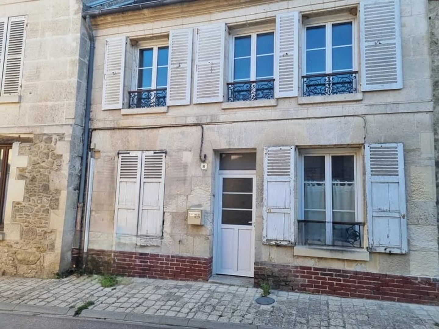 MAISON PIERRES