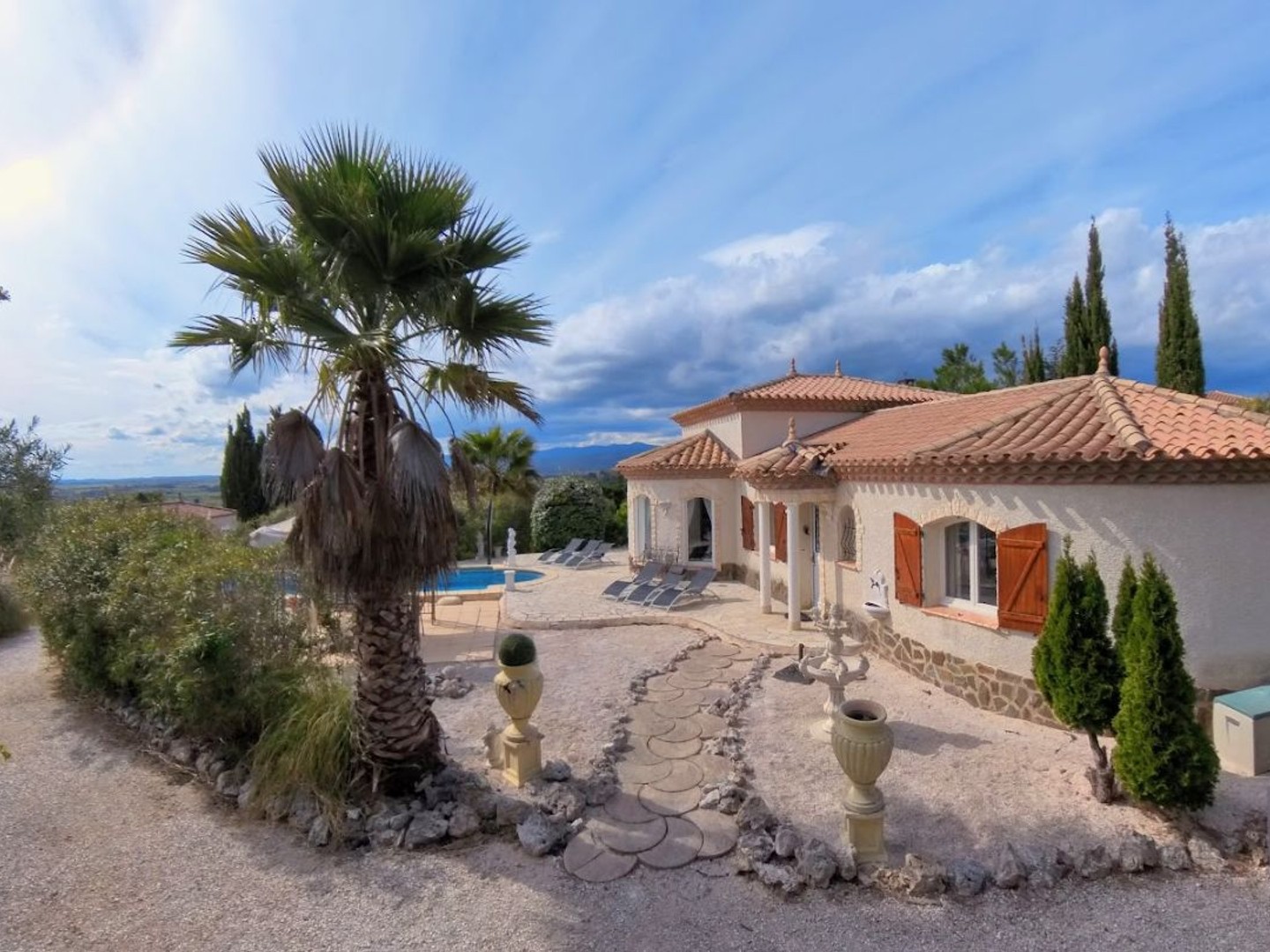 Villa Méditerranéenne Exclusive (100 m²) avec vue panoramique.