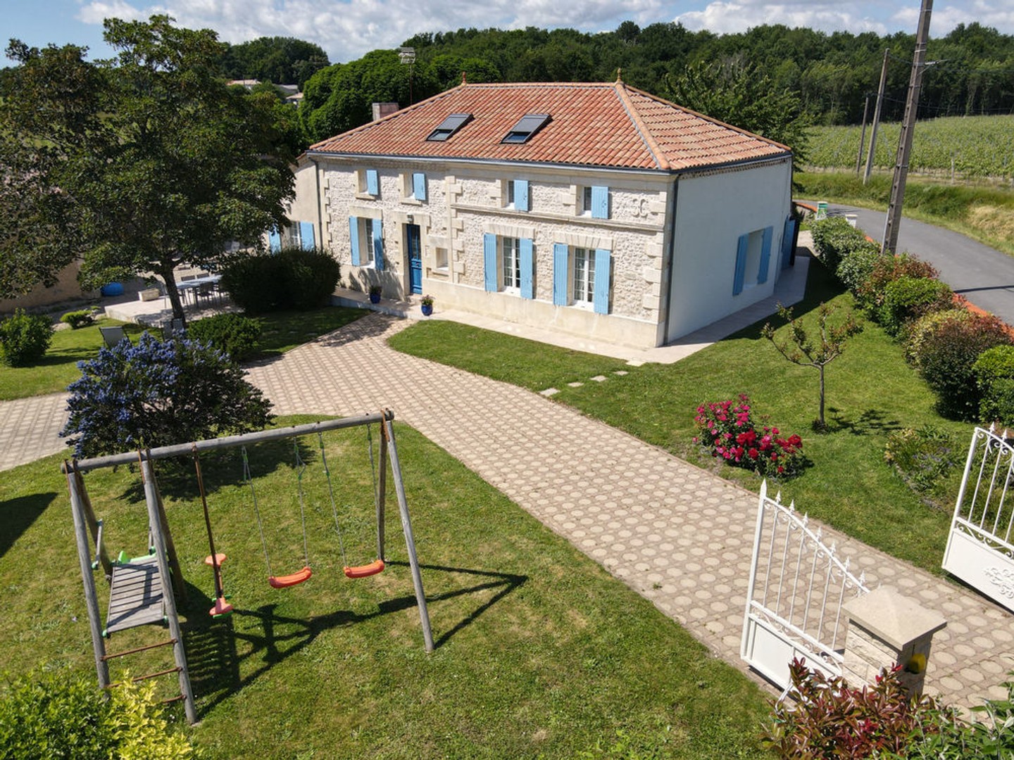 Immeuble à vendre - 286m2 - Mirambeau (17150)