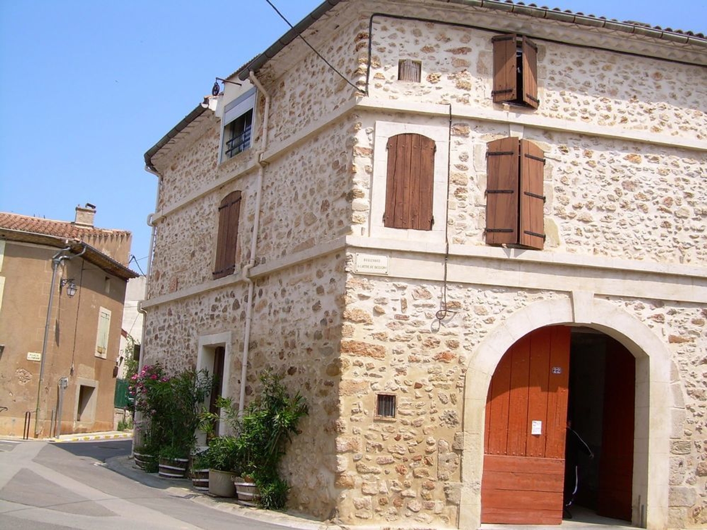 Grande Maison de village avec garage