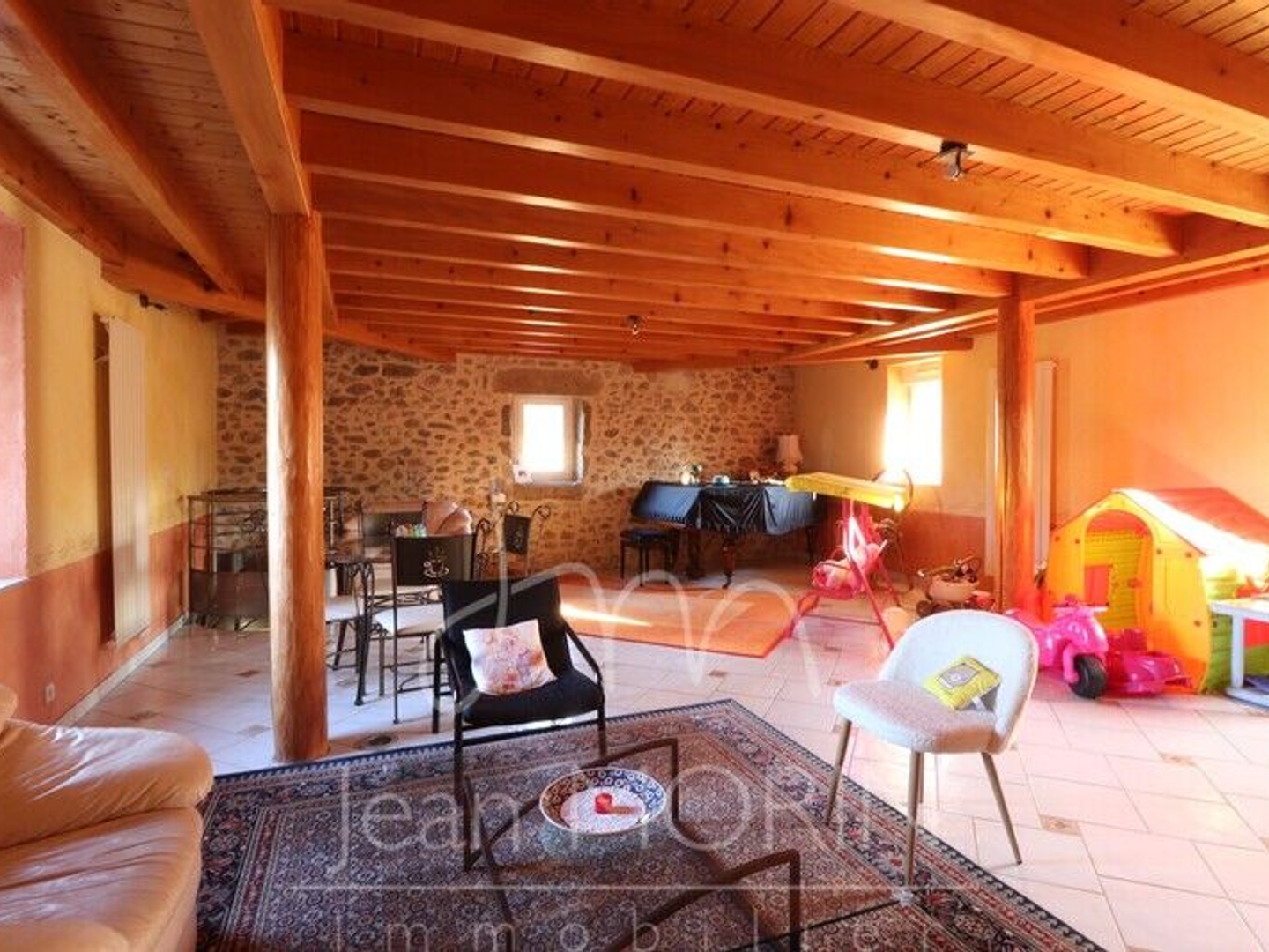 Maison à vendre - 10 pièces - 344m2 - Toulaud (07130)