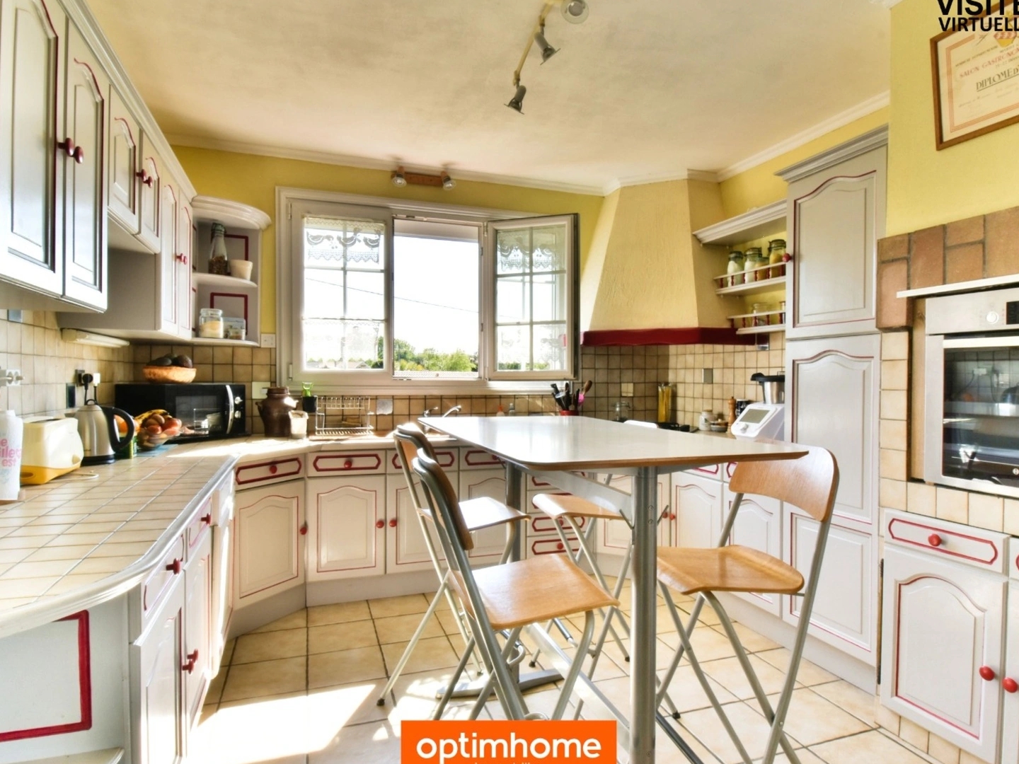 Maison à vendre - 7 pièces - 121m2 - Ambarès-Et-Lagrave (33440)