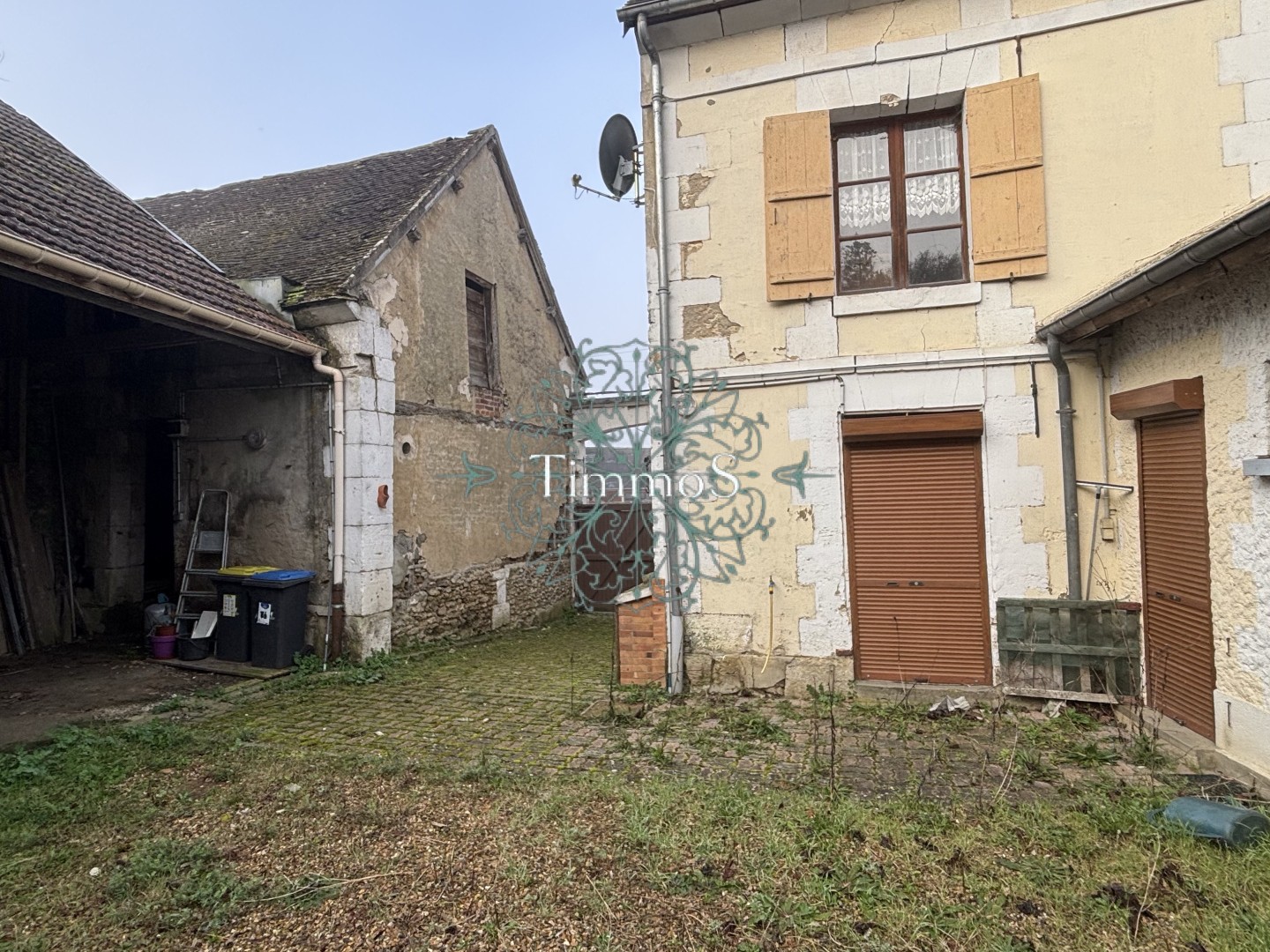 Ensemble immobilier avec fort potentiel-PONCHON-117m2