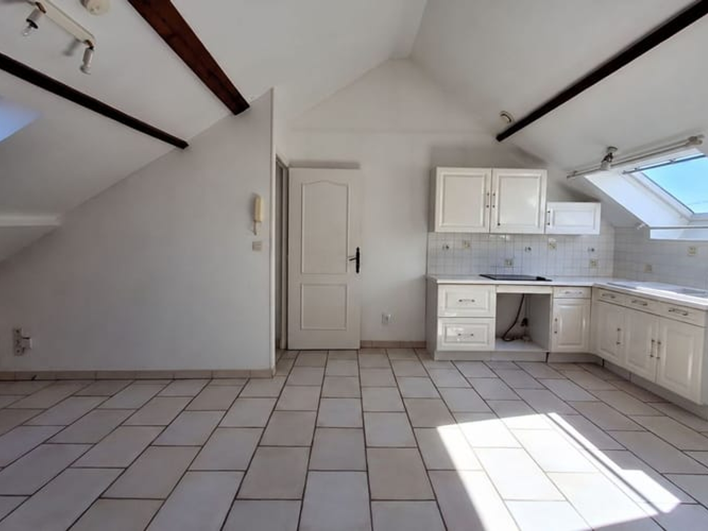 Immeuble à vendre - 1 pièce - 102m2 - Margny-Lès-Compiègne (60280)