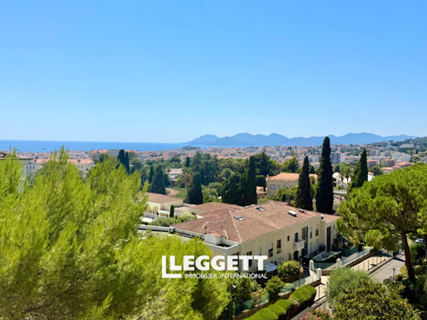 Appartement à vendre - 3 pièces - 108m2 - Cannes (06400)