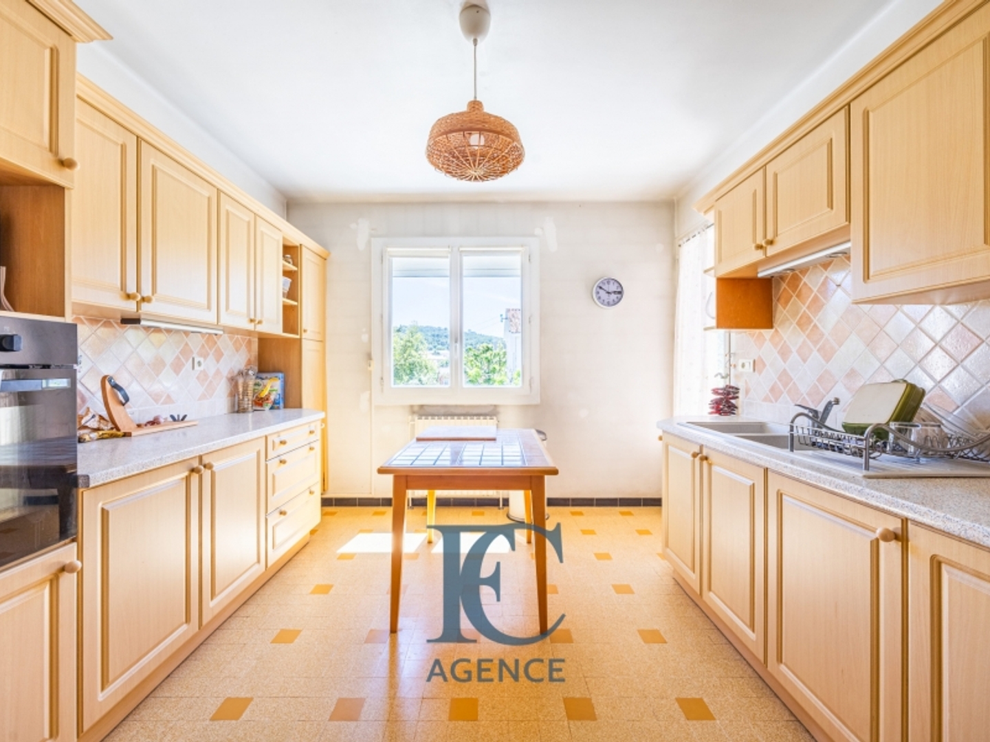 Maison à vendre - 5 pièces - 120m2 - Six-Fours-Les-Plages (83140)