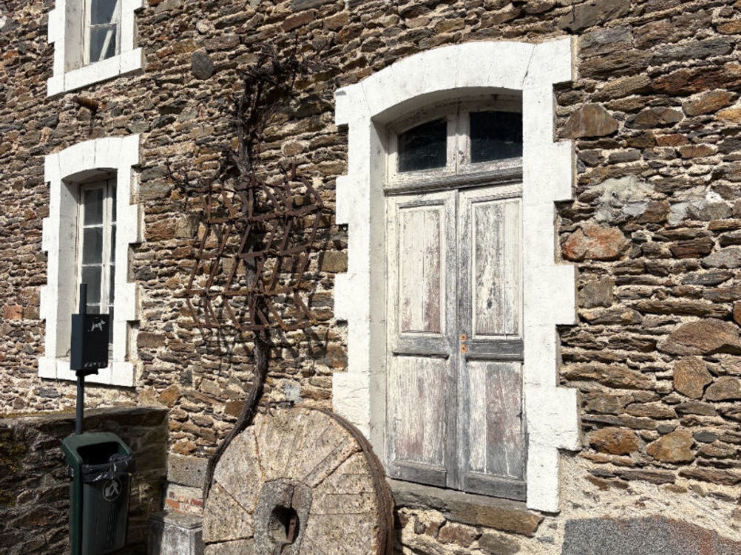 Locaux à vendre - 410m2 - Ségur-Le-Château (19230)