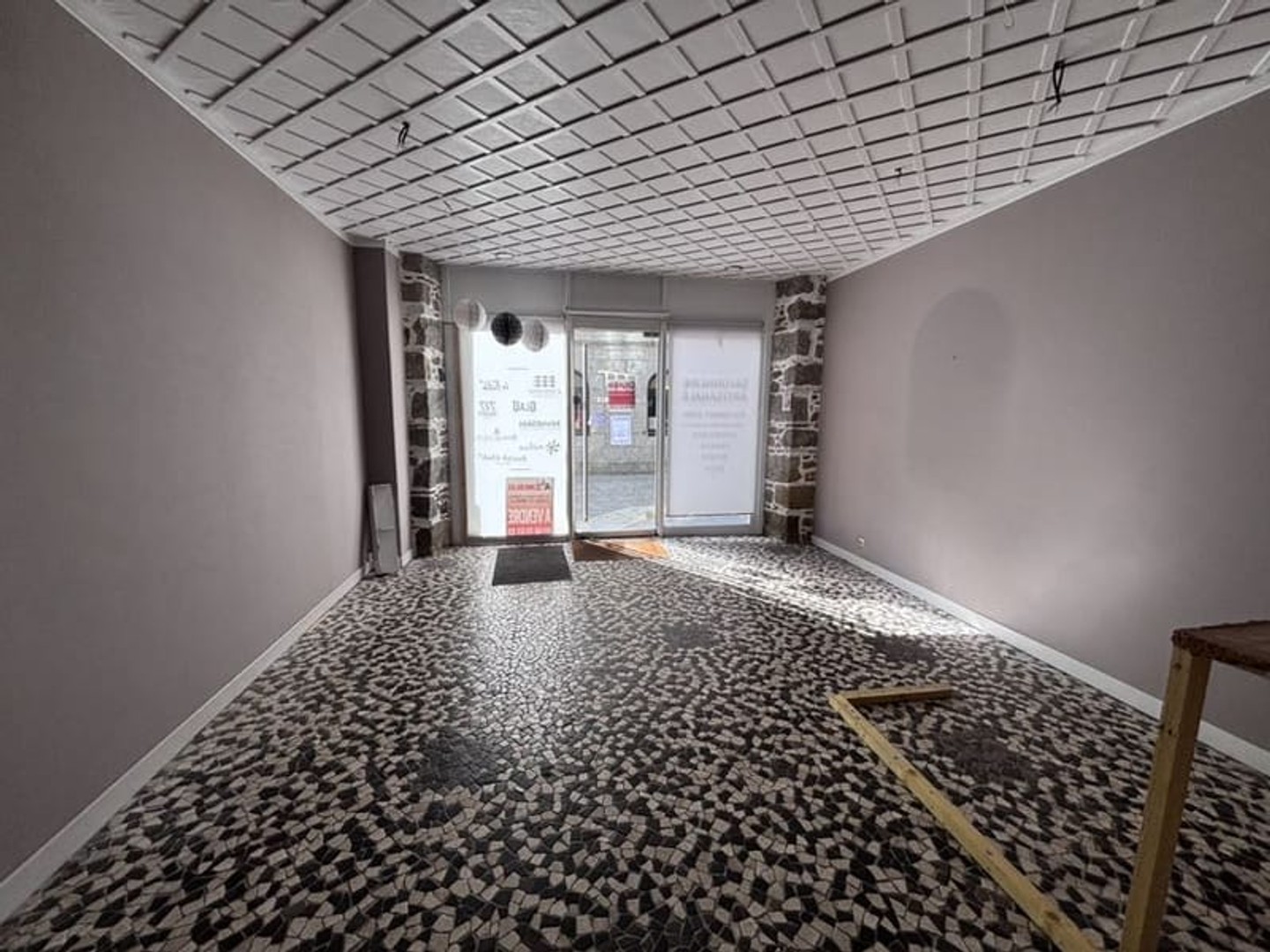 Locaux à vendre - 80m2 - Saint-Brieuc (22000)